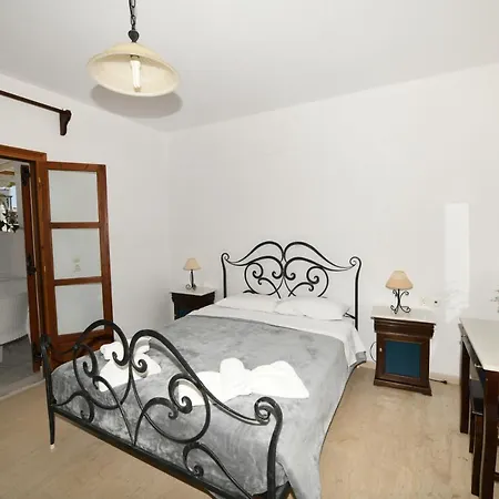 Sunflower Aparthotel Kamári Zewnętrze zdjęcie