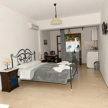Sunflower Aparthotel Kamári Zewnętrze zdjęcie