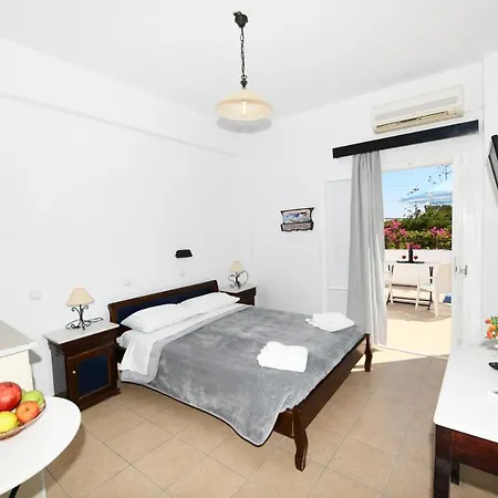 Sunflower Aparthotel Kamári Zewnętrze zdjęcie