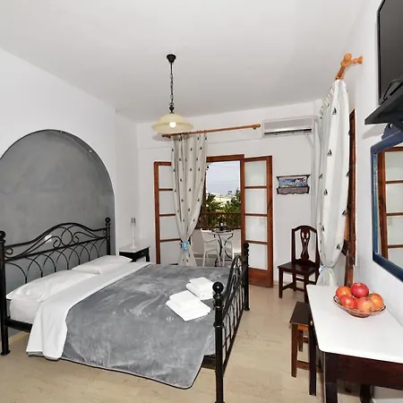 Sunflower Aparthotel Kamári Zewnętrze zdjęcie