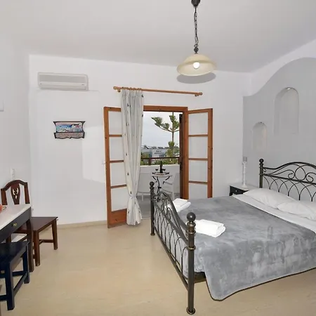 Sunflower Aparthotel Kamári Zewnętrze zdjęcie